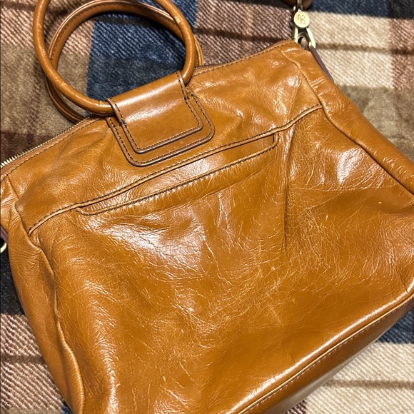 HOBO Tan Leather Shoulder Bag - Picture 2 of 15